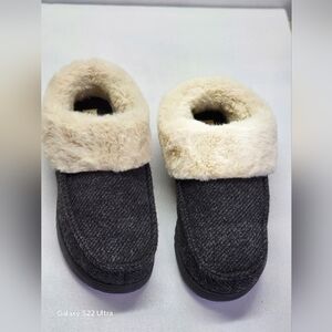 Dearfoams Cream Fur Lined Slippers